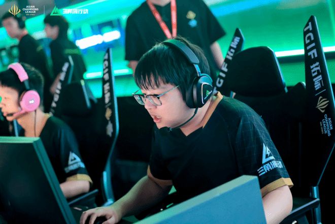 极具爆炸力 极具爆炸力