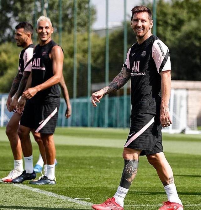 虽然遭遇巨 虽然遭遇巨